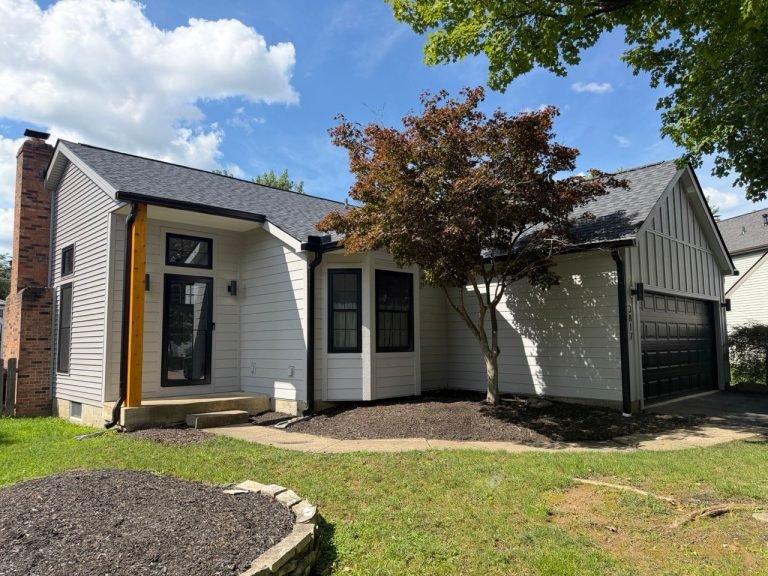 James Hardie fiber cement siding on the front elevation of a Central Ohio home with vinyl siding on the sides